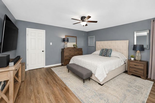 11711 Gardenglen Drive, Houston, TX 77070