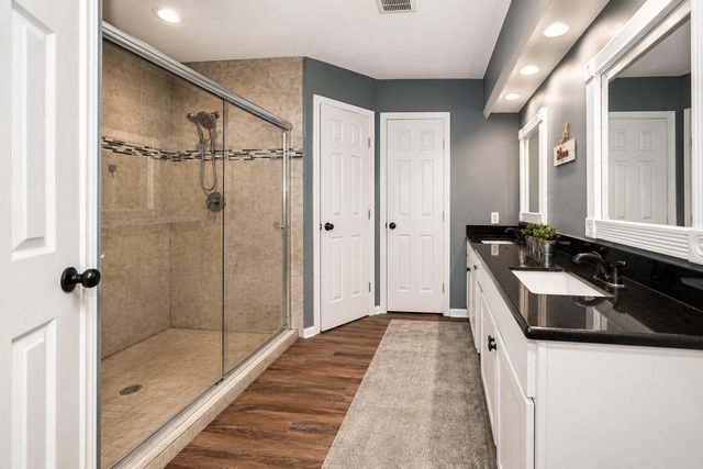11711 Gardenglen Drive, Houston, TX 77070