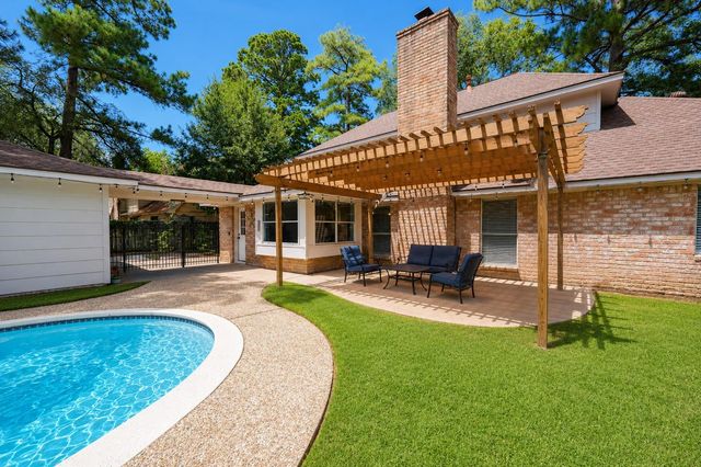 11711 Gardenglen Drive, Houston, TX 77070