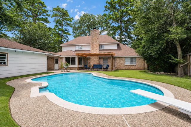 11711 Gardenglen Drive, Houston, TX 77070