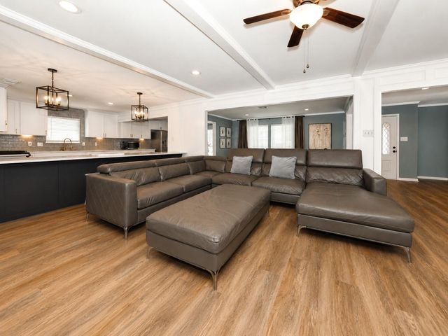 11711 Gardenglen Drive, Houston, TX 77070