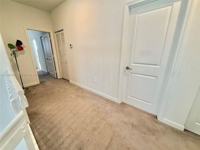 2462 NW 131st Cir, Miami, FL 33167