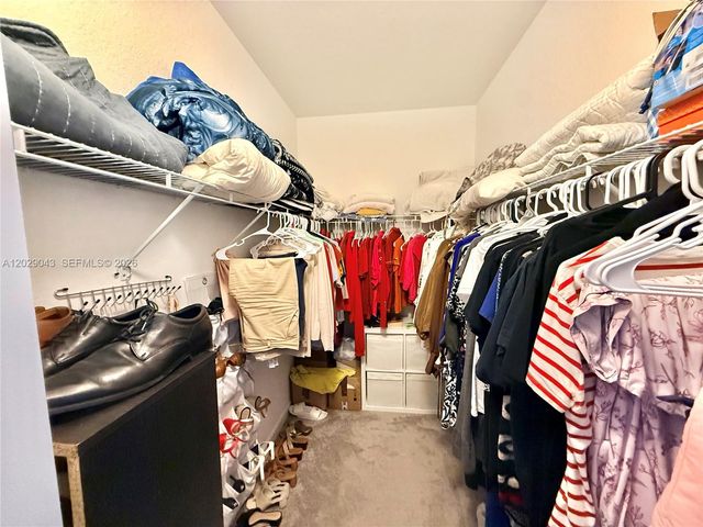 2462 NW 131st Cir, Miami, FL 33167