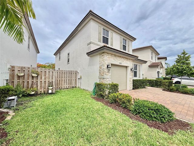 2462 NW 131st Cir, Miami, FL 33167
