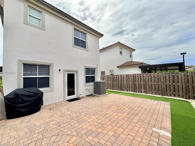 2462 NW 131st Cir, Miami, FL 33167