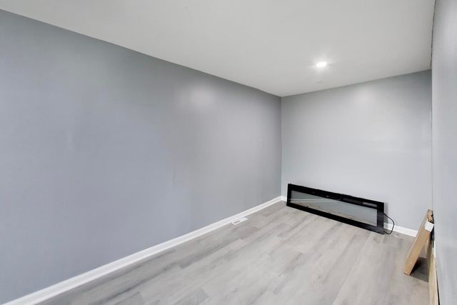 9549 S Calumet Avenue, Chicago, IL 60628