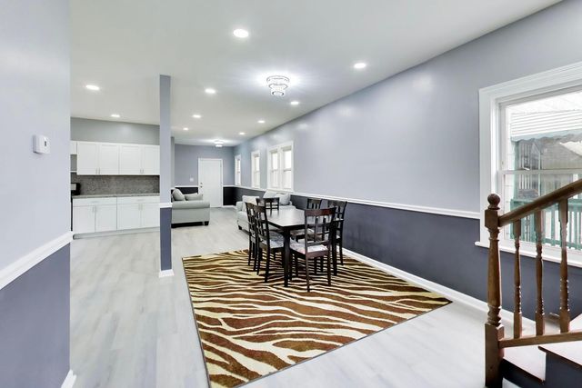 9549 S Calumet Avenue, Chicago, IL 60628