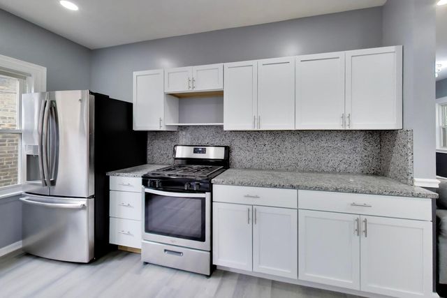 9549 S Calumet Avenue, Chicago, IL 60628