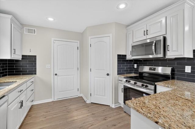 4726 Chester Avenue, Kansas City, KS 66106