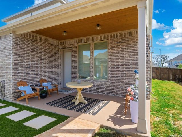 110 Trotting Horse, Boerne, TX 78006