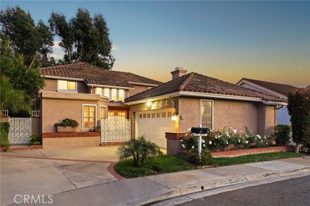 28 Starlight, Irvine, CA 92603