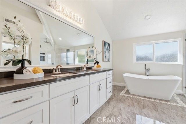 28 Starlight, Irvine, CA 92603