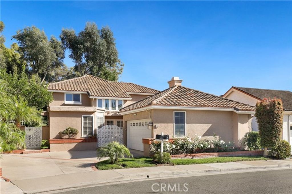 28 Starlight, Irvine, CA 92603
