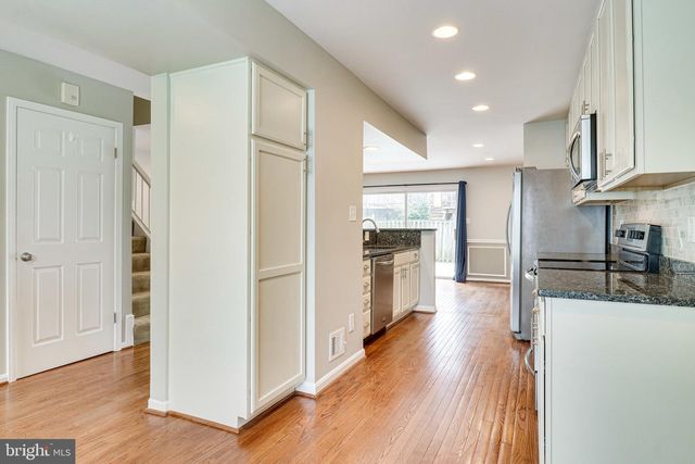 5429 CROWS NEST CT, Fairfax, VA 22032