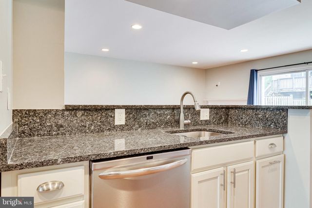 5429 CROWS NEST CT, Fairfax, VA 22032