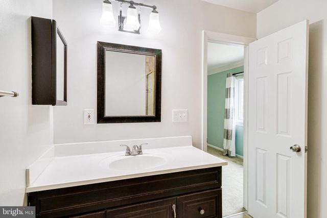5429 CROWS NEST CT, Fairfax, VA 22032