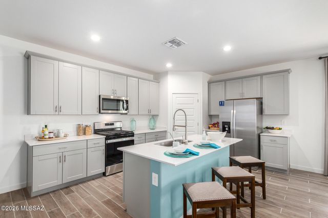 12231 E Rose Frances Drive, Vail, AZ 85641