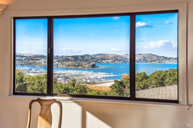 15 Laurel Ln, Sausalito, CA 94965