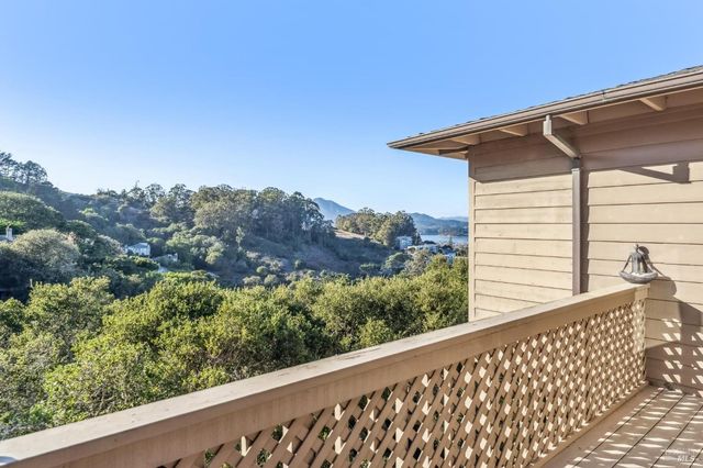 15 Laurel Ln, Sausalito, CA 94965