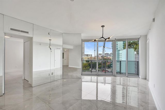 488 NE 18th St 801, Miami, FL 33132