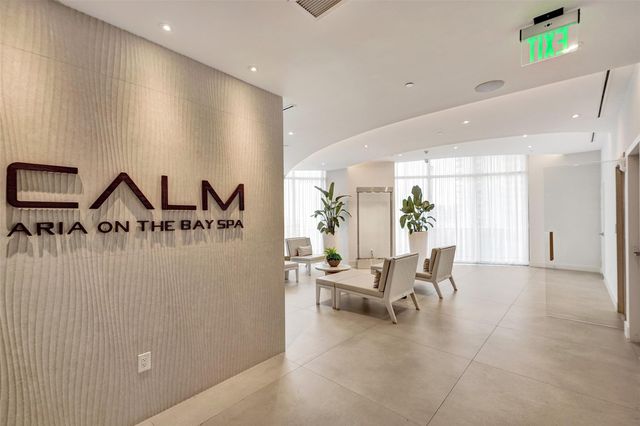 488 NE 18th St 801, Miami, FL 33132