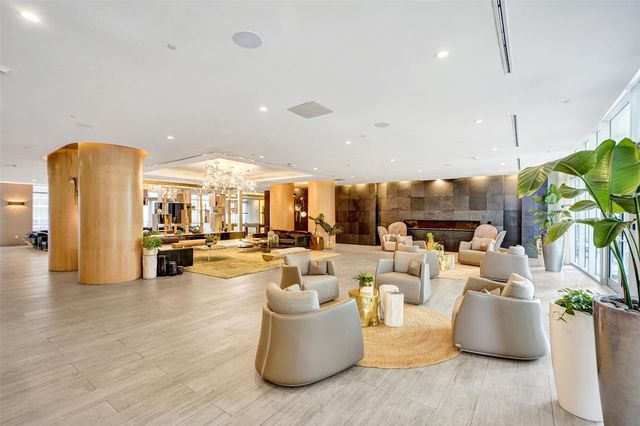 488 NE 18th St 801, Miami, FL 33132