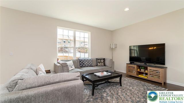 4314 Beech Drive, Lower Nazareth Twp, PA 18064