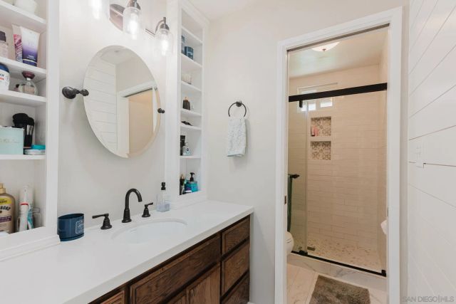 9629 Derald Rd, Santee, CA 92071