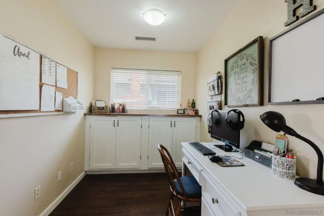 9629 Derald Rd, Santee, CA 92071