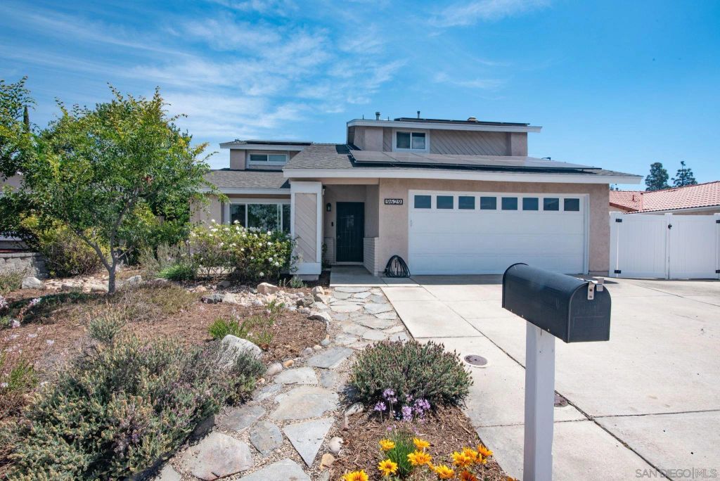 9629 Derald Rd, Santee, CA 92071