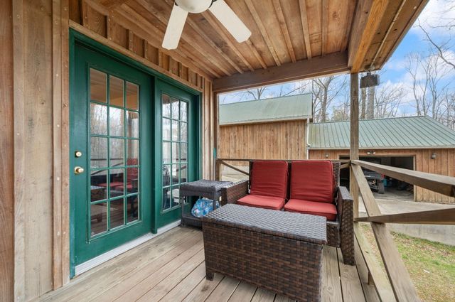 22 Tranquility Place, Burnside, KY 42519