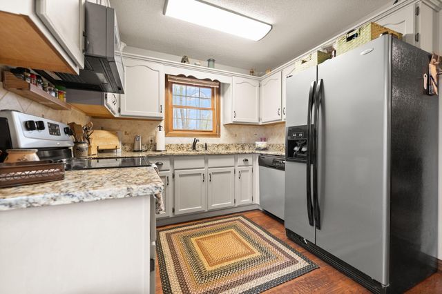 22 Tranquility Place, Burnside, KY 42519