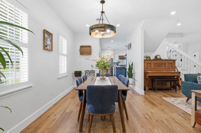 5 Maystar Court, Spring, TX 77380
