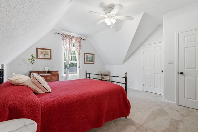 5 Maystar Court, Spring, TX 77380
