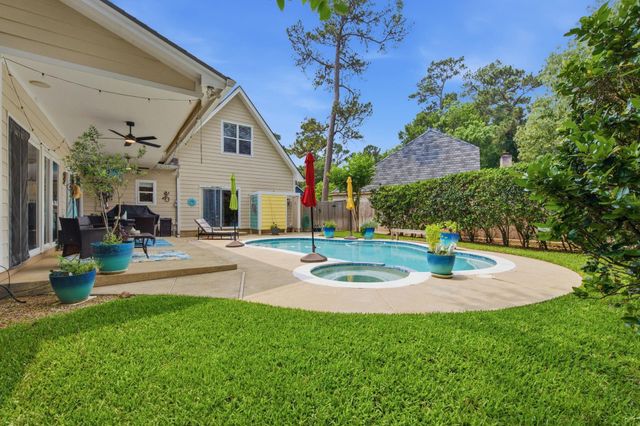 5 Maystar Court, Spring, TX 77380