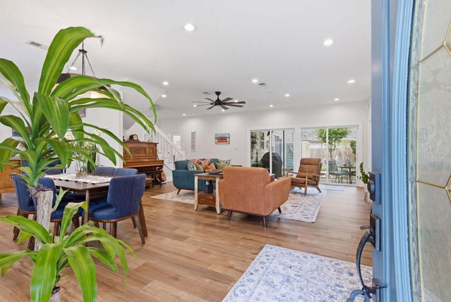 5 Maystar Court, Spring, TX 77380