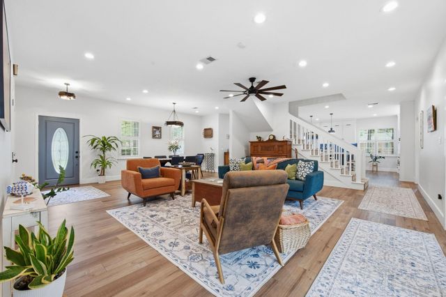 5 Maystar Court, Spring, TX 77380