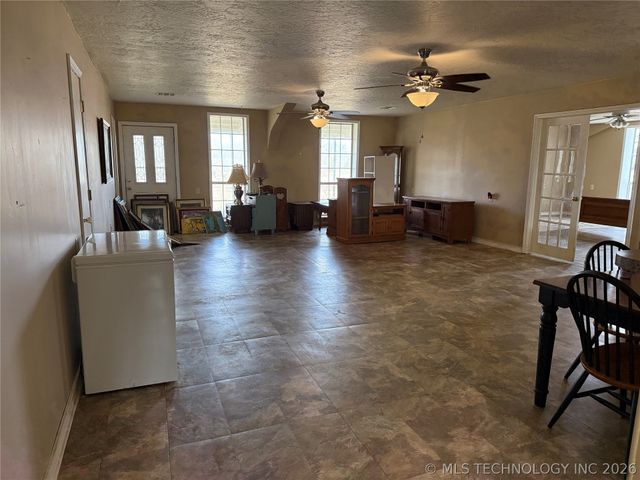 3216 S 4300 Road, Big Cabin, OK 74016