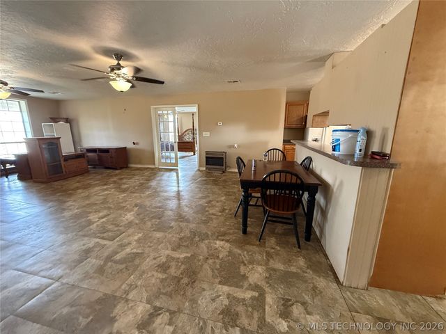 3216 S 4300 Road, Big Cabin, OK 74016