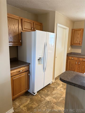 3216 S 4300 Road, Big Cabin, OK 74016