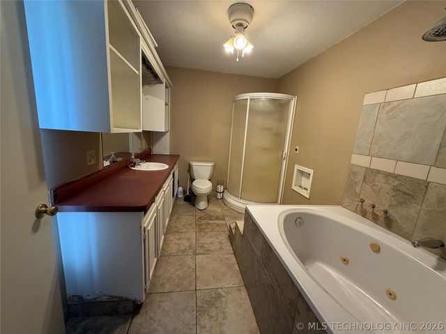 3216 S 4300 Road, Big Cabin, OK 74016