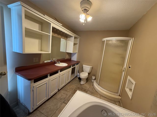 3216 S 4300 Road, Big Cabin, OK 74016