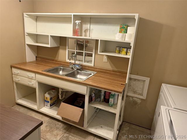 3216 S 4300 Road, Big Cabin, OK 74016