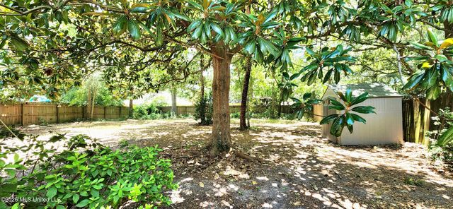 9113 Warbler Avenue, Ocean Springs, MS 39564
