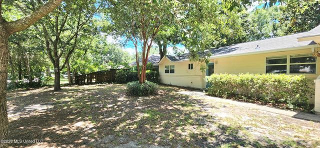 9113 Warbler Avenue, Ocean Springs, MS 39564