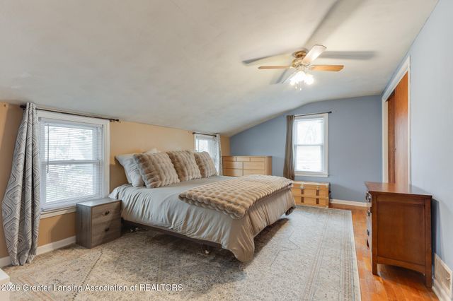 1125 Poxson Avenue, Lansing, MI 48910