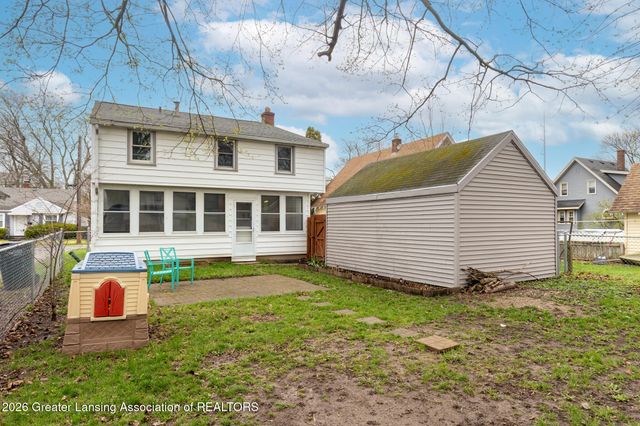 1125 Poxson Avenue, Lansing, MI 48910