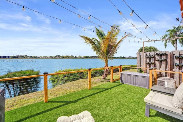 20822 San Simeon Way 103, Miami, FL 33179