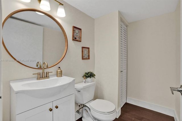 20822 San Simeon Way 103, Miami, FL 33179