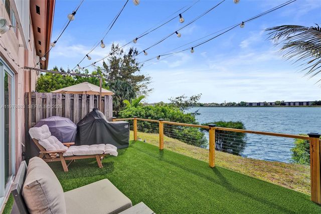 20822 San Simeon Way 103, Miami, FL 33179